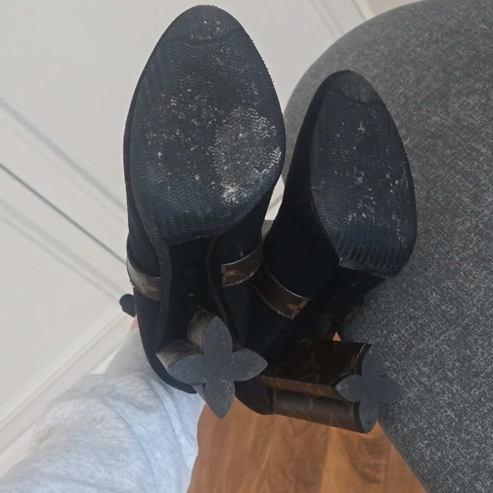 Ileather Louis Vuitton sock boots women - Picture 4 of 4